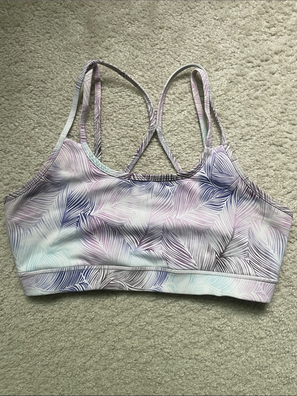 Women’s Strappy Palm-Print Sports Bra in Pastel Purple